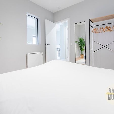 Modern Apt & Cool Interior Design A 20 Metros Del Retiro E1 Madrid Esterno foto